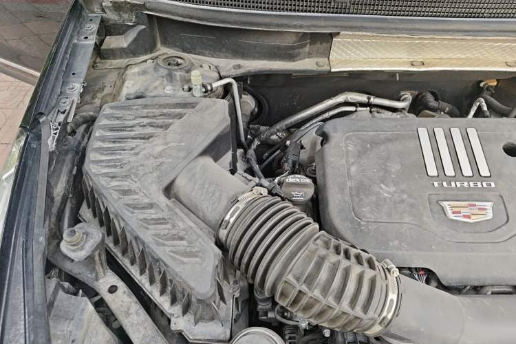 Used Cadillac XT5 2020 Revised Version 28T Luxury Edition Engine Bay Right