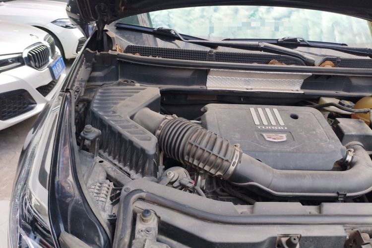 Used Cadillac XT5 2020 28T Luxury Version Engine Bay Right