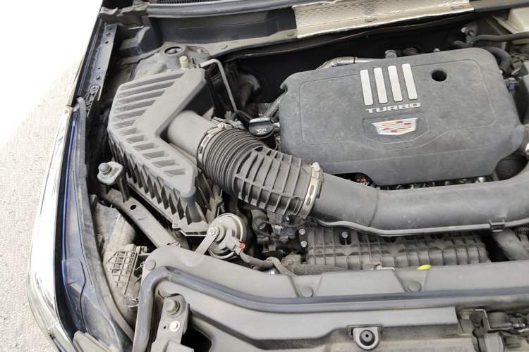 Used Cadillac XT5 2020 28T Luxury Version Engine Bay Right