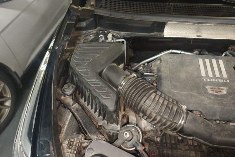 Used Cadillac XT5 2020 Revised Version 28T Luxury Edition Engine Bay Right