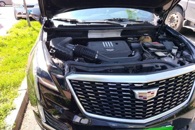 Used Cadillac XT5 2020 Revised Version 28T Luxury Edition Engine Bay Right