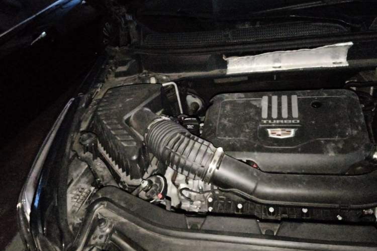 Used Cadillac XT5 2020 28T Luxury Version Engine Bay Right