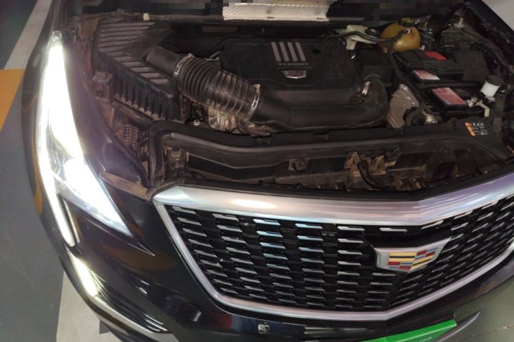 Used Cadillac XT5 2020 28T Four-Wheel Drive Luxury Version Engine Bay Right