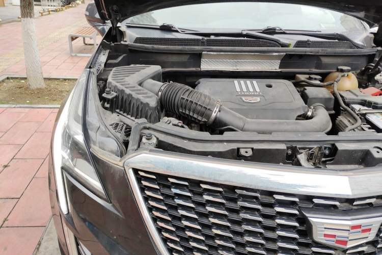 Used Cadillac XT5 2020 Revised Version 28T Tech Edition Engine Bay Right