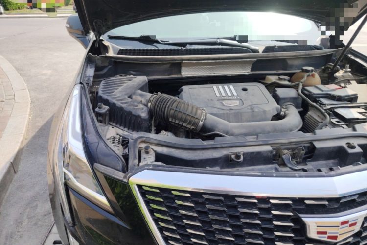Used Cadillac XT5 2020 28T Luxury Version Engine Bay Right