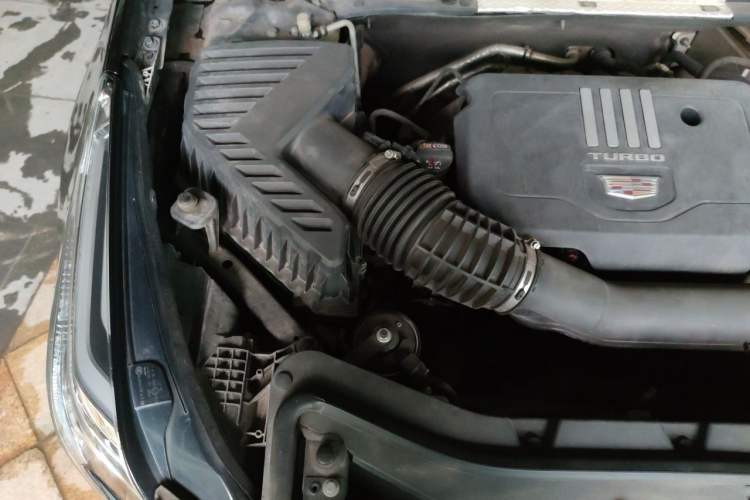 Used Cadillac XT5 2020 28T Luxury Version Engine Bay Right