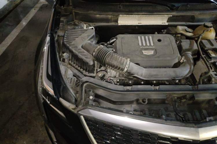 Used Cadillac XT5 2020 28T Four-Wheel Drive Luxury Version Engine Bay Right