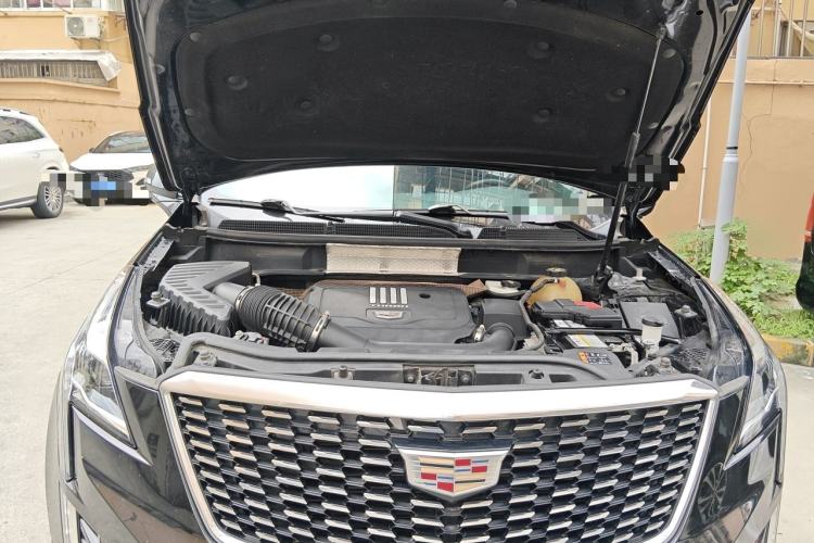 Used Cadillac XT5 2020 Revised Version 28T Luxury Edition Engine Bay