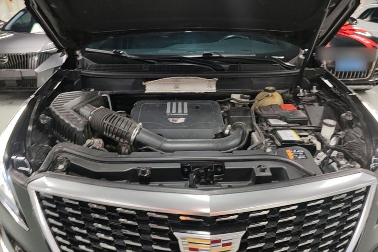 Used Cadillac XT5 2020 28T Luxury Version Engine Bay