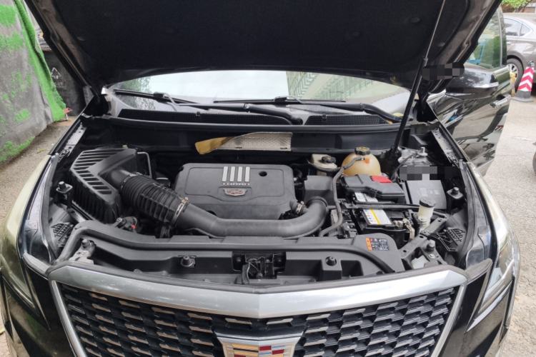 Used Cadillac XT5 2020 28T Luxury Version Engine Bay