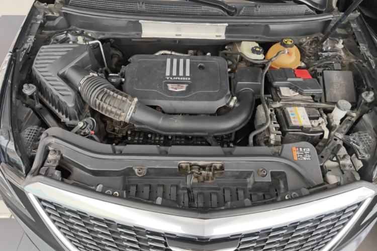 Used Cadillac XT5 2020 Revised Version 28T Luxury Edition Engine Bay
