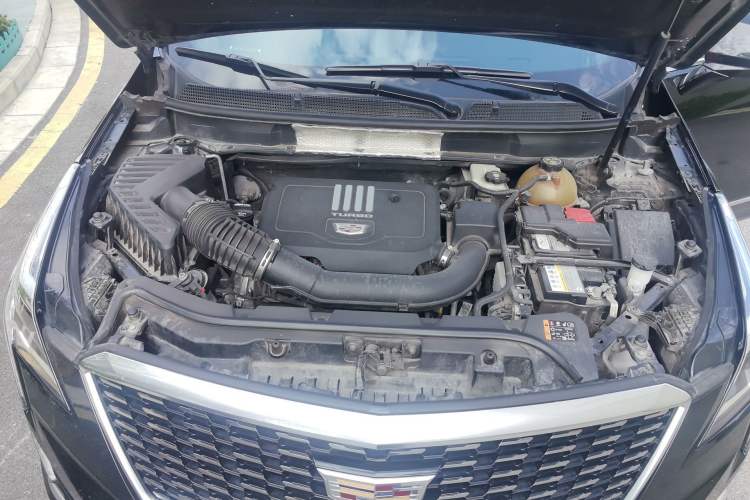 Used Cadillac XT5 2020 28T Four-Wheel Drive Tech Version Engine Bay