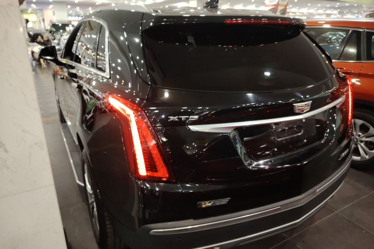 Used Cadillac XT5 2020 Revised Version 28T Luxury Edition Exterior 2