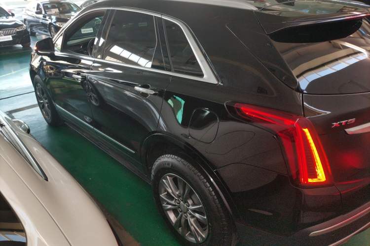 Used Cadillac XT5 2020 28T Luxury Version Exterior 3