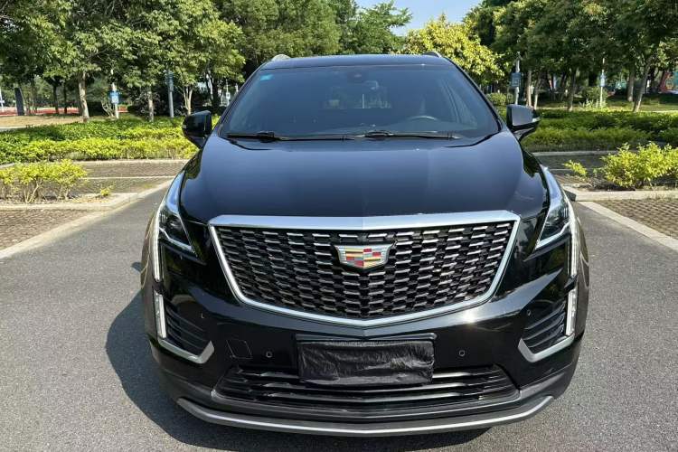 Used Cadillac XT5 2020 Revised Version 28T Luxury Edition Exterior 3