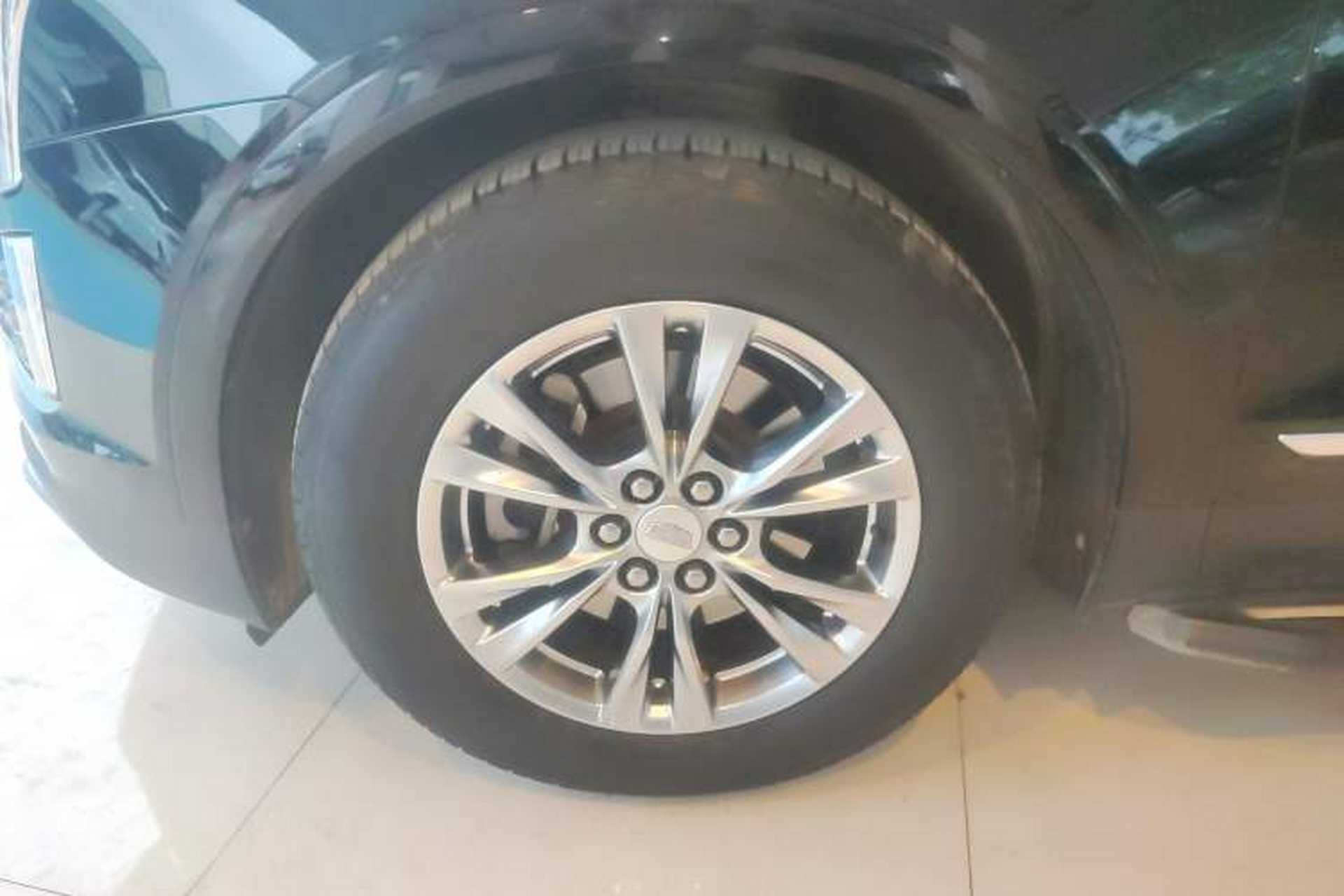 Used Cadillac XT5 2020 28T Luxury Version Exterior 4