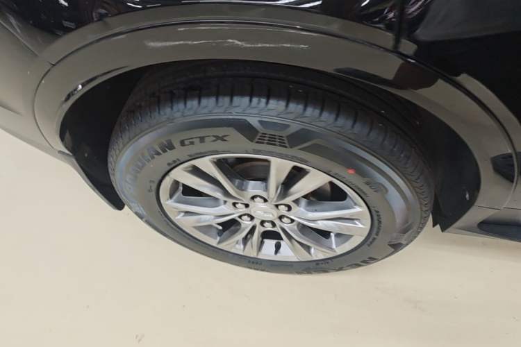 Used Cadillac XT5 2020 28T Luxury Version Exterior 5