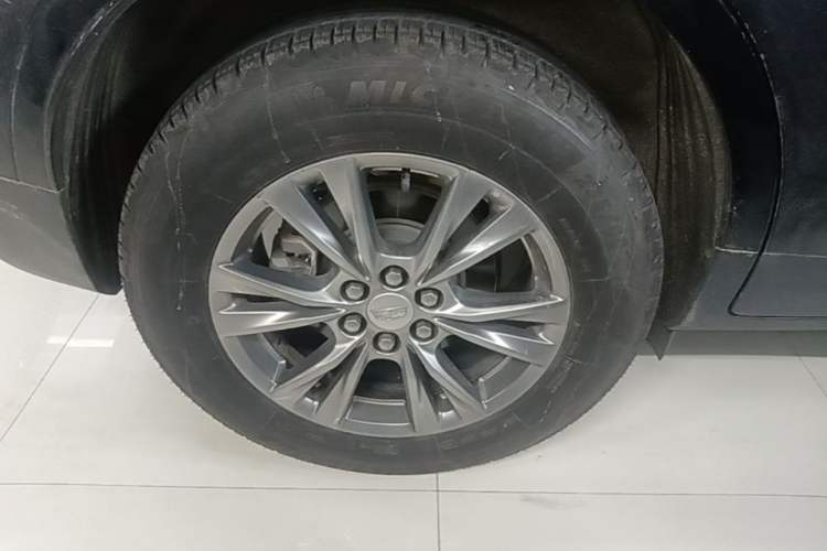 Used Cadillac XT5 2020 Revised Version 28T Luxury Edition Exterior 5
