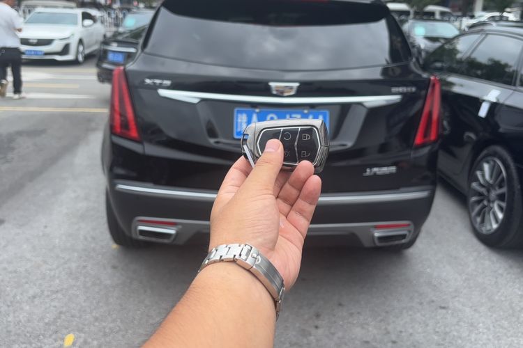 Used Cadillac XT5 2020 28T Luxury Version Exterior 5