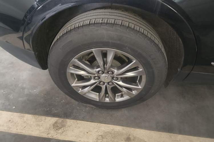 Used Cadillac XT5 2020 Revised Version 28T Luxury Edition Exterior 5