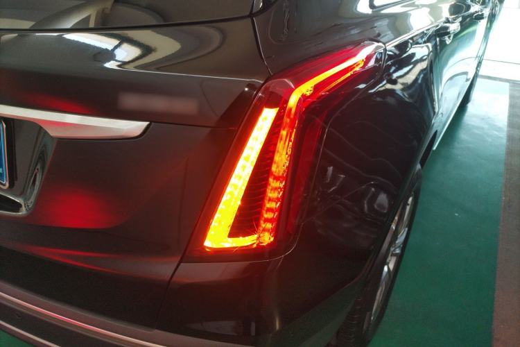 Used Cadillac XT5 2020 28T Luxury Version Exterior 6