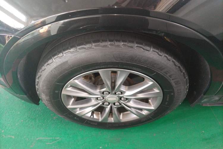 Used Cadillac XT5 2020 28T Luxury Version Exterior 7