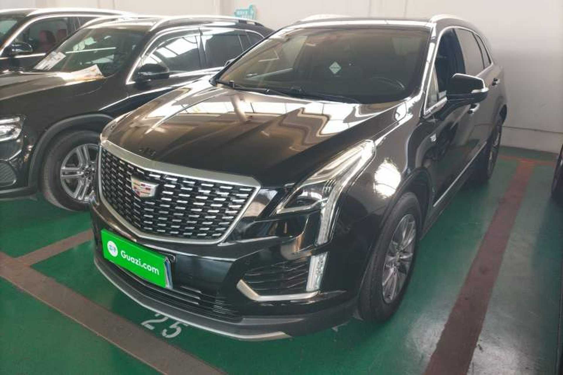 Used Cadillac XT5 2020 28T Luxury Version Front Left 45 Deg