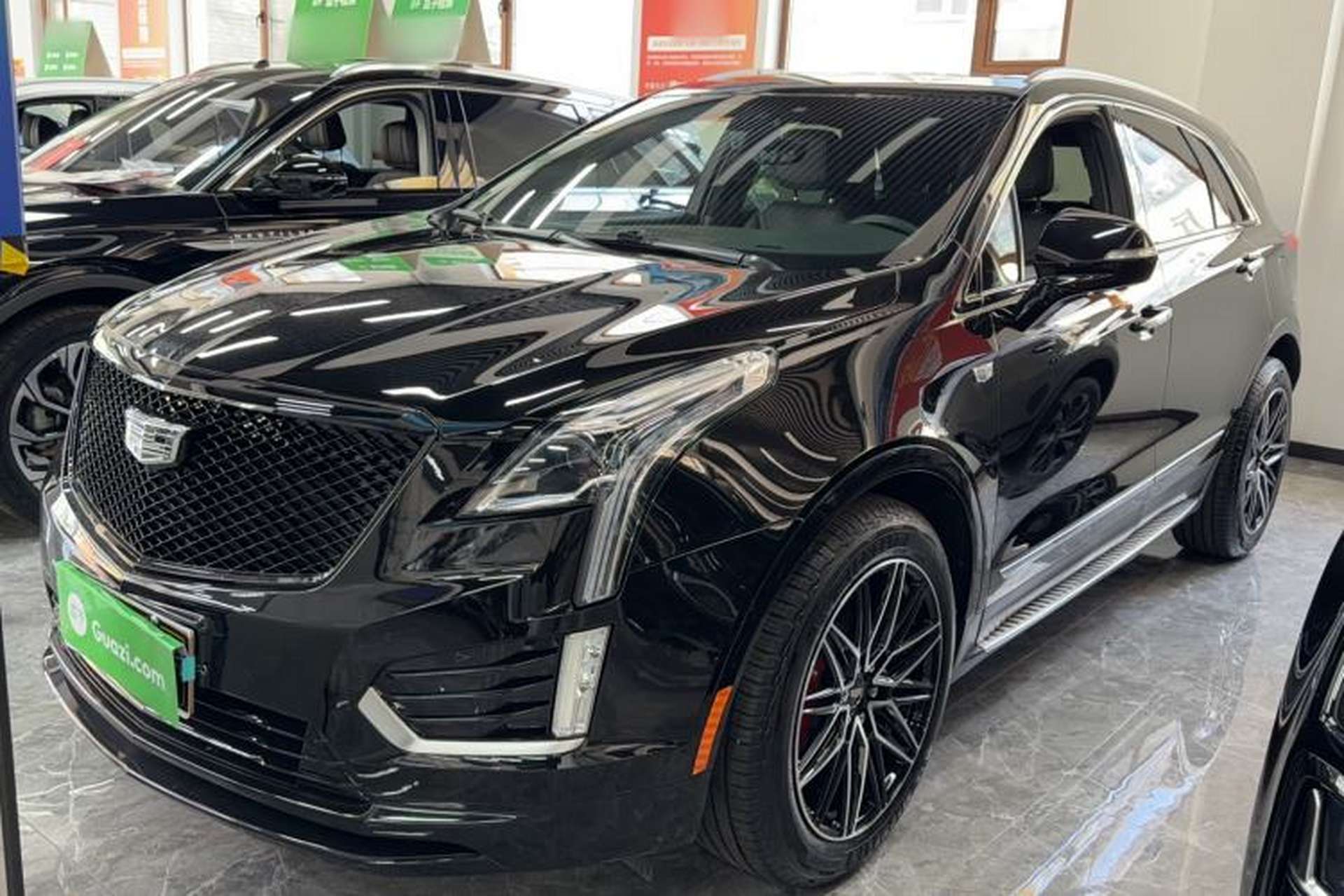 Used Cadillac XT5 2020 28T Luxury Version Front Left 45 Deg