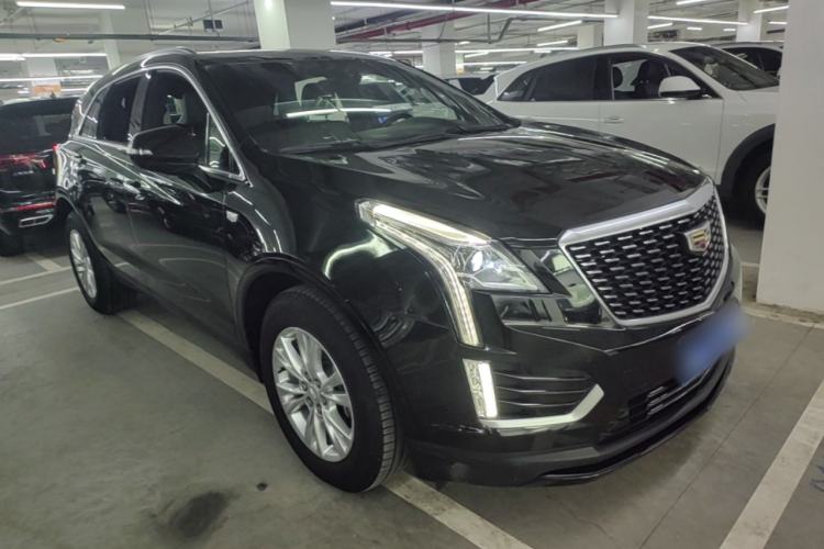 Used Cadillac XT5 2020 28T Tech Edition Front Right 45 Deg