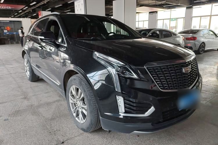 Used Cadillac XT5 2020 28T Luxury Version Front Right 45 Deg