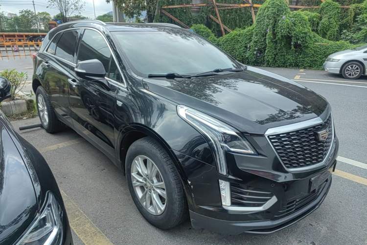 Used Cadillac XT5 2020 28T Tech Edition Front Right 45 Deg