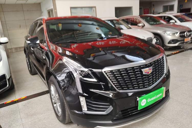 Used Cadillac XT5 2020 Revised Version 28T Luxury Edition Front Right 45 Deg