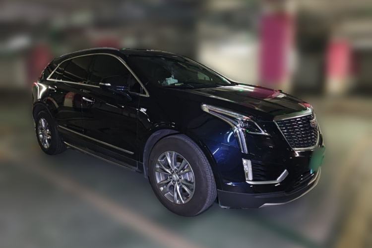 Used Cadillac XT5 2020 28T Luxury Version Front Right 45 Deg