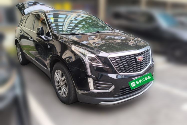 Used Cadillac XT5 2020 28T Luxury Version Front Right 45 Deg