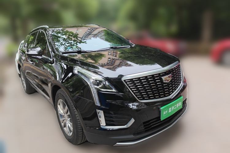 Used Cadillac XT5 2020 28T Luxury Version Front Right 45 Deg