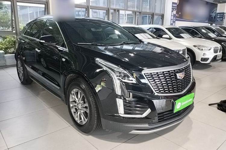 Used Cadillac XT5 2020 28T Luxury Version Front Right 45 Deg