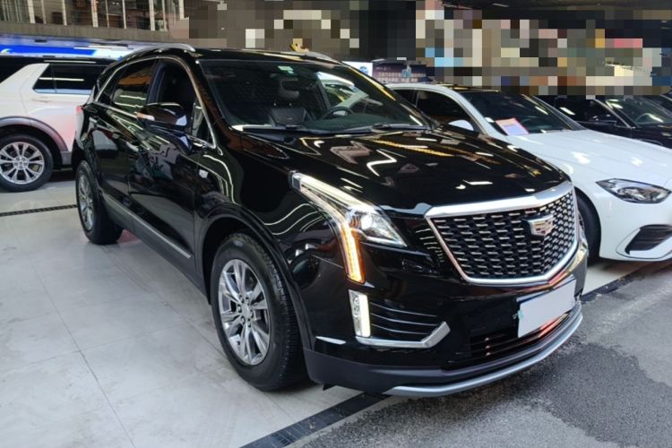 Used Cadillac XT5 2020 28T Luxury Version Front Right 45 Deg