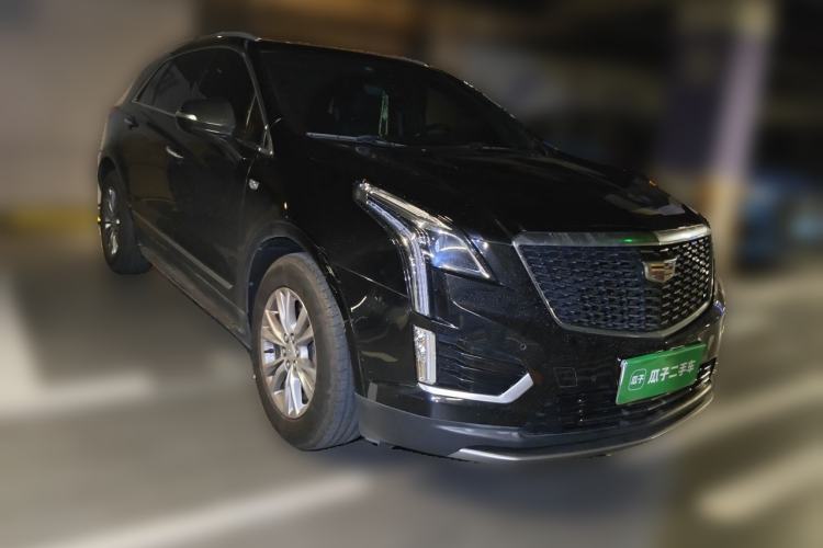 Used Cadillac XT5 2020 28T Luxury Version Front Right 45 Deg