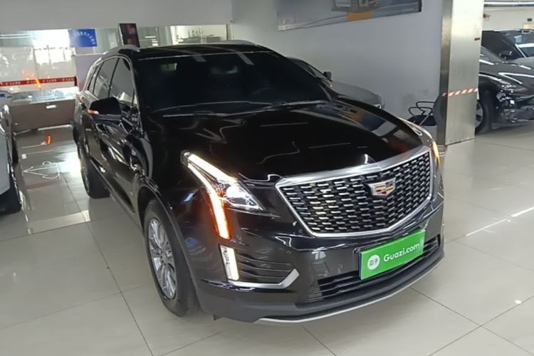 Used Cadillac XT5 2020 Revised Version 28T Luxury Edition Front Right 45 Deg