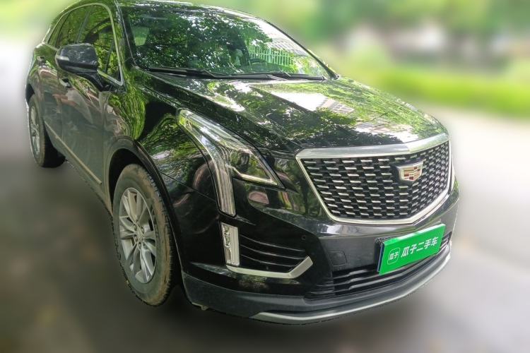 Used Cadillac XT5 2020 28T Luxury Version Front Right 45 Deg