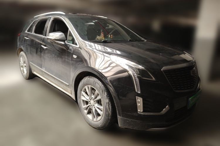 Used Cadillac XT5 2020 Revised Version 28T Luxury Edition Front Right 45 Deg