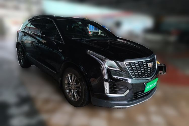 Used Cadillac XT5 2020 28T Luxury Version Front Right 45 Deg