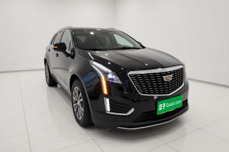 Used Cadillac XT5 2020 28T Luxury Version Front Right 45 Deg
