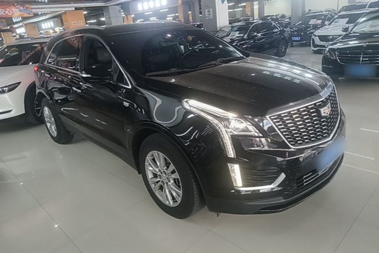 Used Cadillac XT5 2020 28T Four-Wheel Drive Tech Version Front Right 45 Deg
