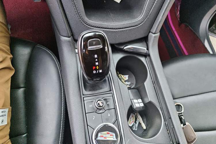Used Cadillac XT5 2020 Revised Version 28T Luxury Edition Gear Lever