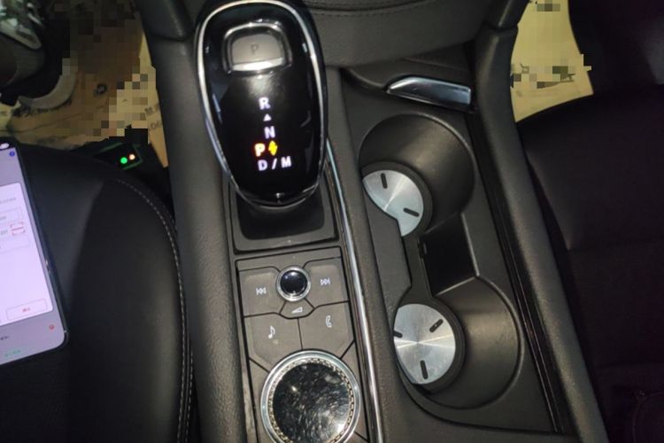Used Cadillac XT5 2020 28T Tech Edition Gear Lever