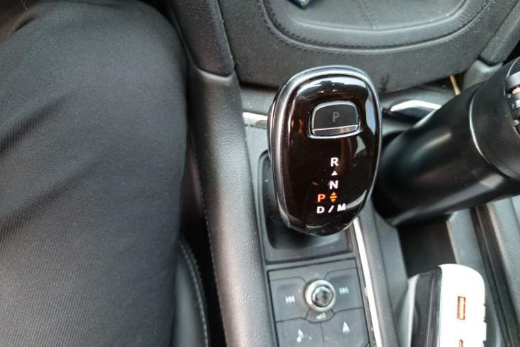 Used Cadillac XT5 2020 28T Luxury Version Gear Lever