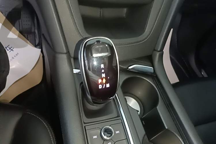 Used Cadillac XT5 2020 28T Luxury Version Gear Lever