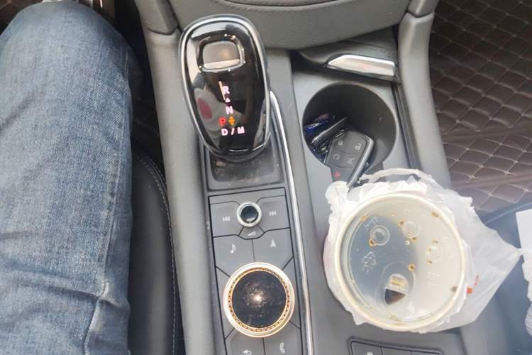 Used Cadillac XT5 2020 28T Luxury Version Gear Lever