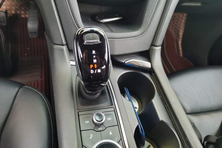 Used Cadillac XT5 2020 28T Luxury Version Gear Lever